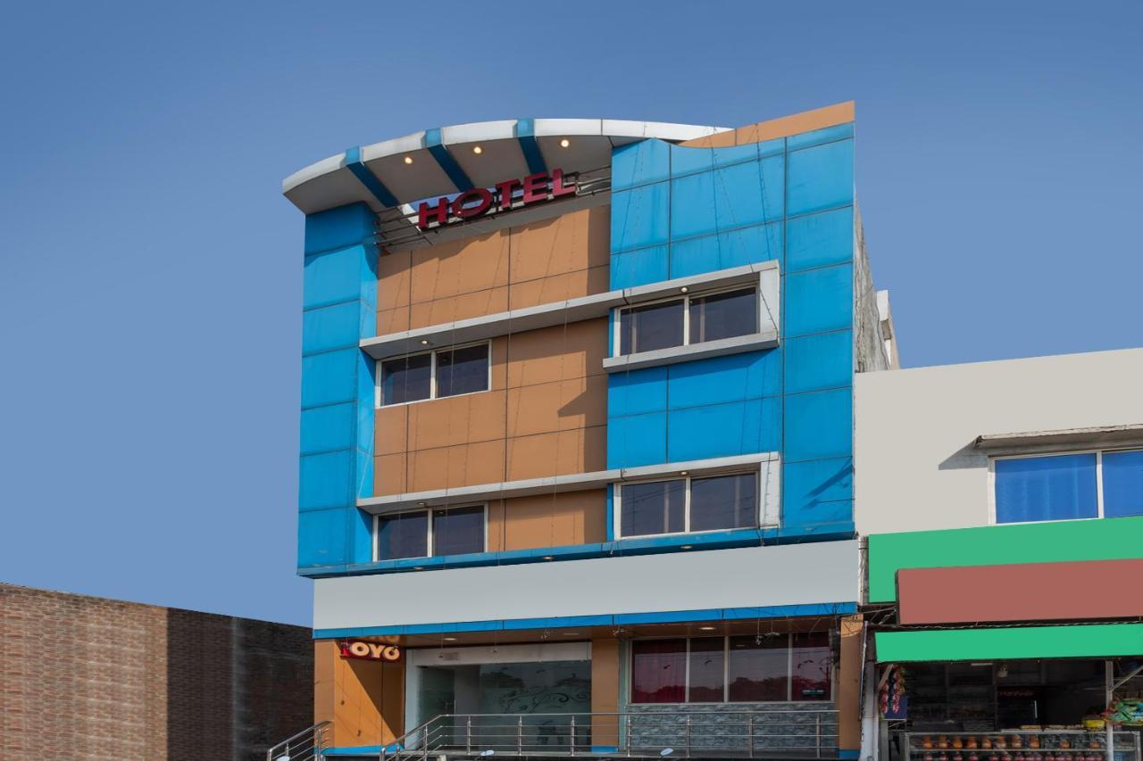 Oyo 14594 Hotel Amaltas Ujjain Eksteriør billede