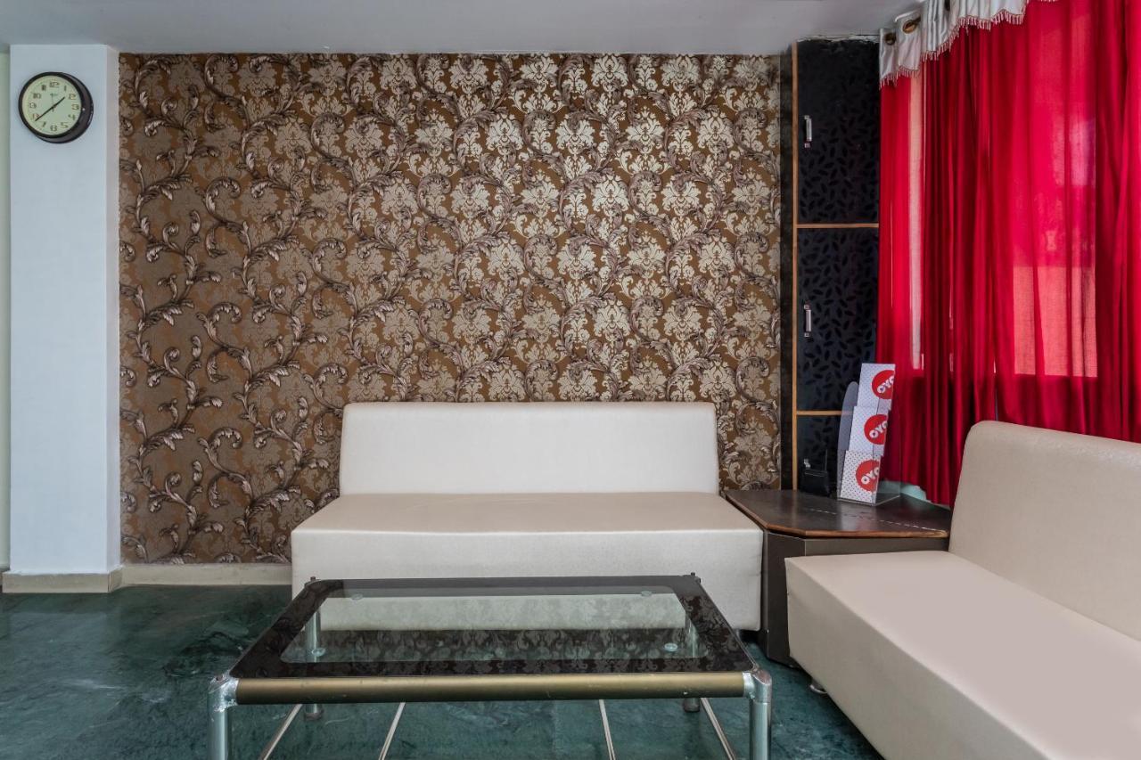 Oyo 14594 Hotel Amaltas Ujjain Eksteriør billede